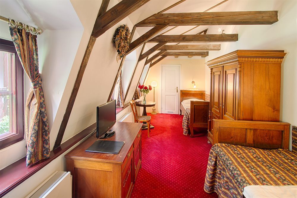 Hotel Waldstein Prague Exterior photo